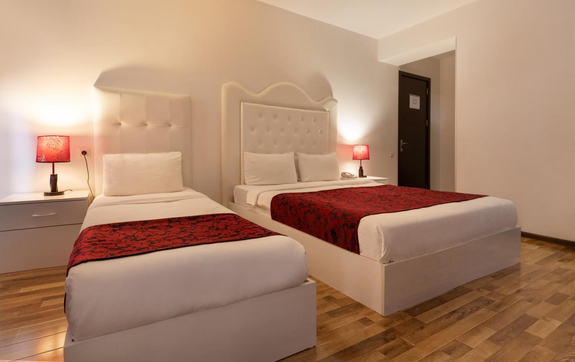 Hotel Grand Palace Tbilisi Zimmer foto