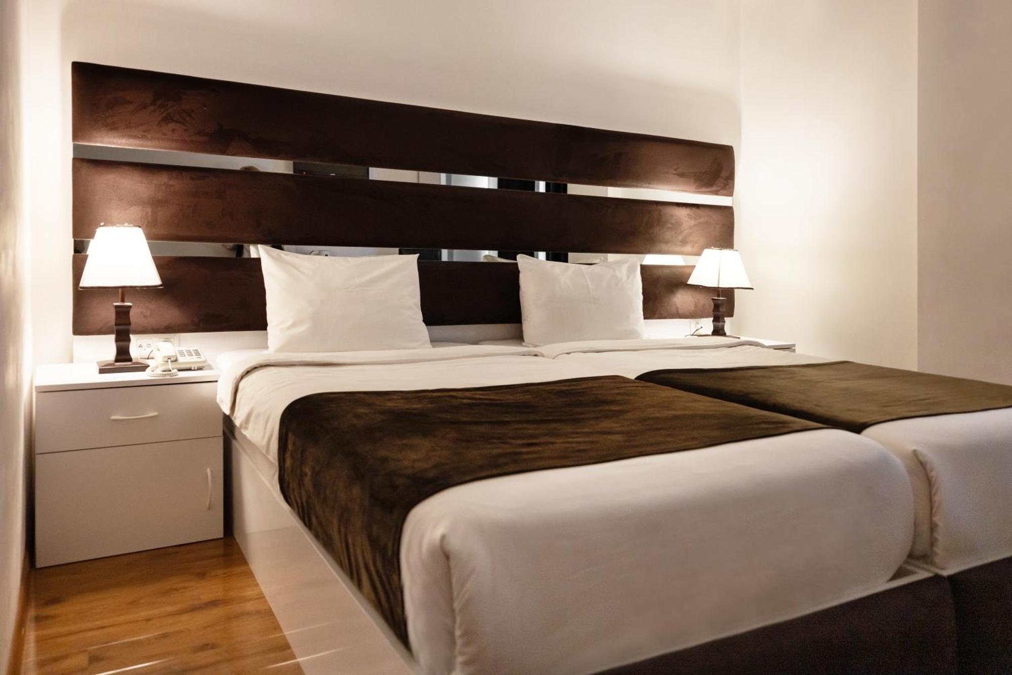 Hotel Grand Palace Tbilisi Zimmer foto