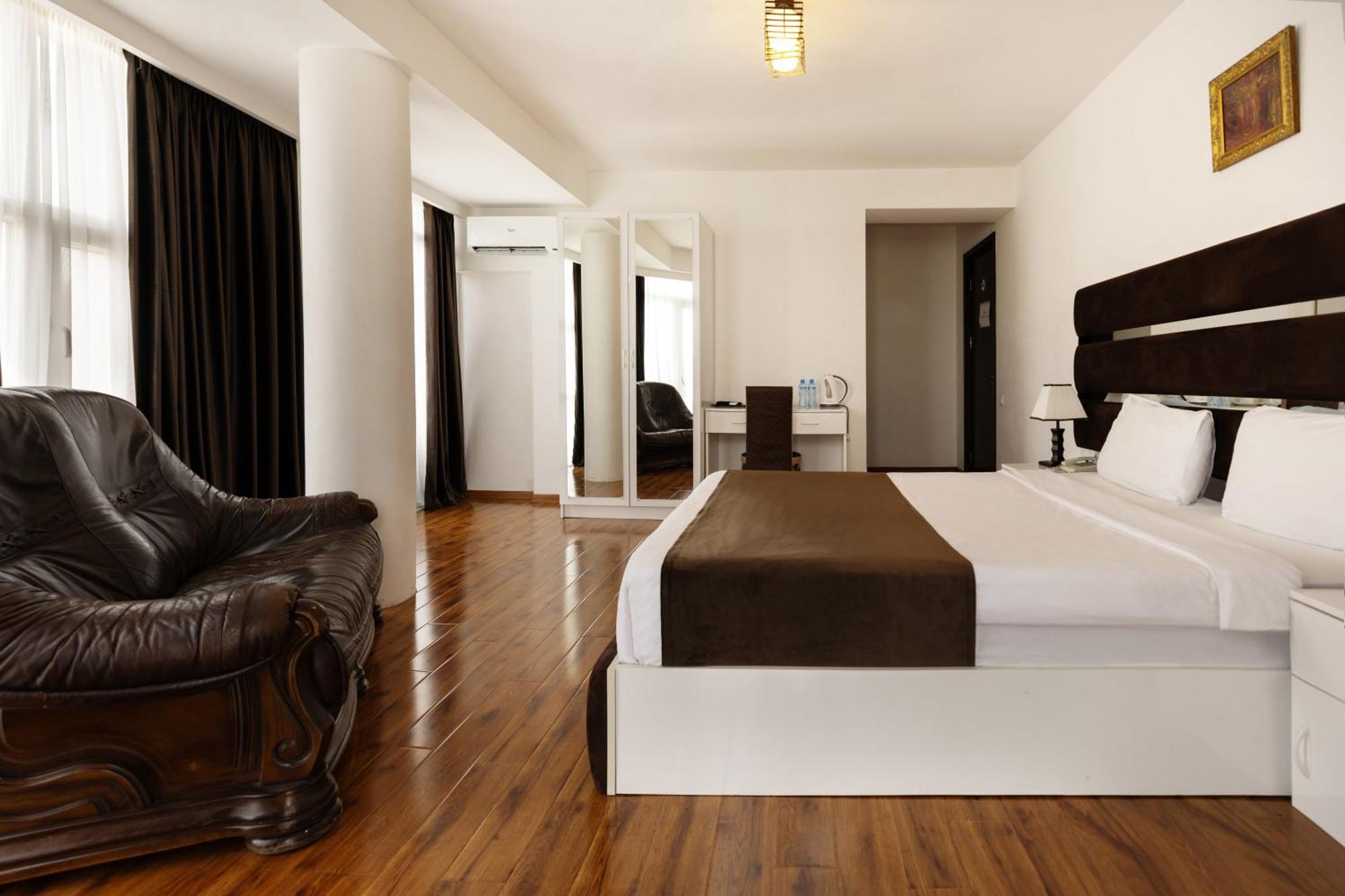 Hotel Grand Palace Tbilisi Zimmer foto