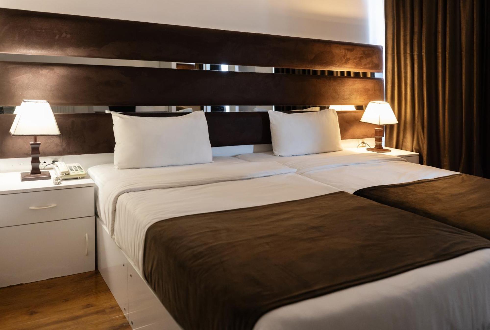 Hotel Grand Palace Tbilisi Zimmer foto