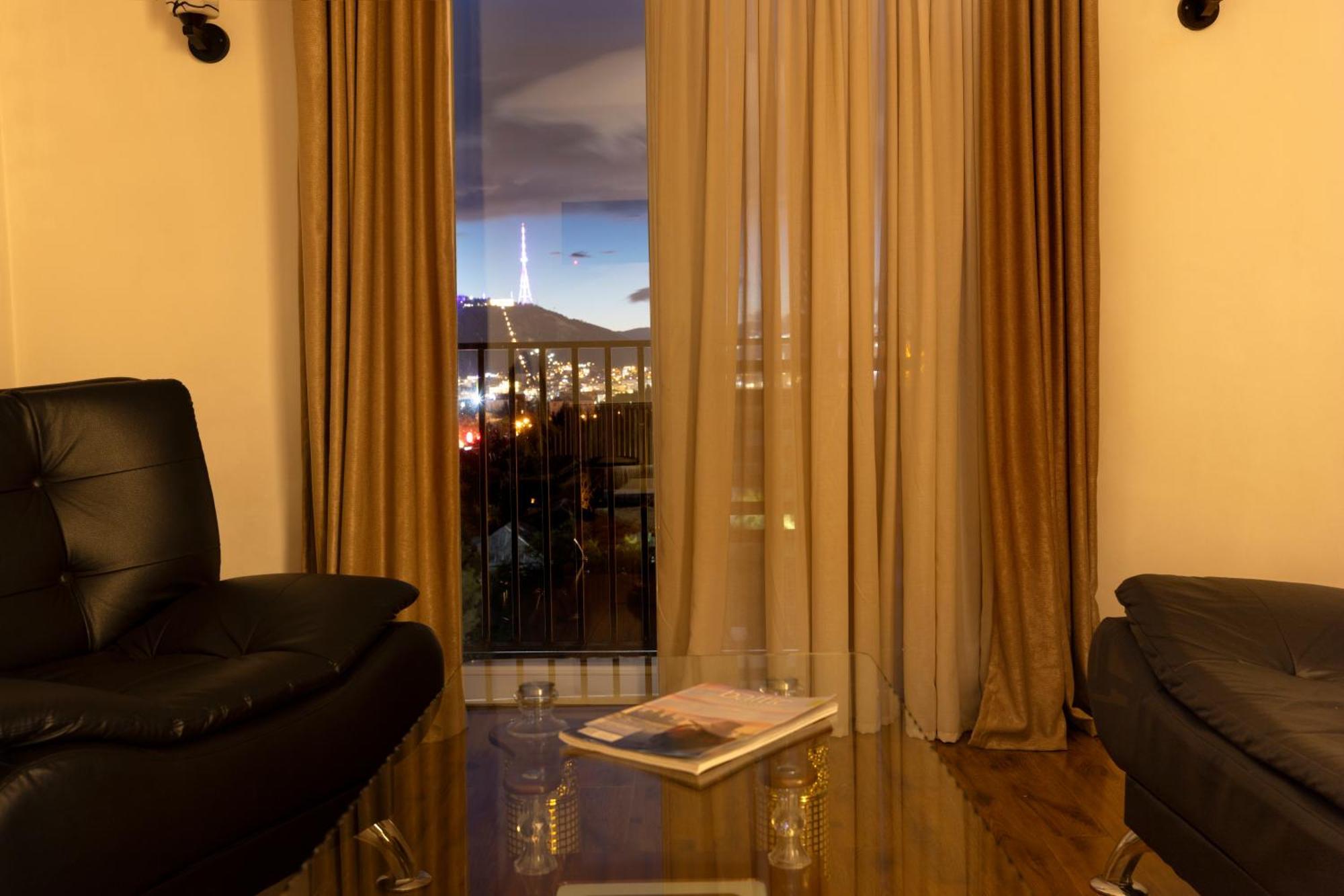 Hotel Grand Palace Tbilisi Zimmer foto